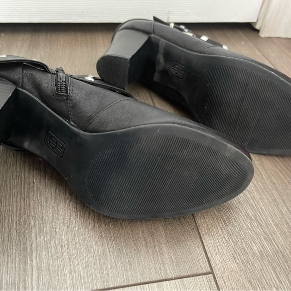 JLO Black studded booties - Picture 4 of 6